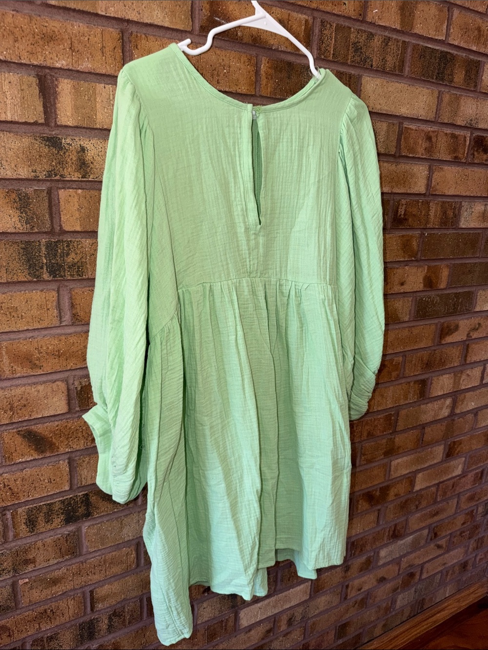 TALULAH Light Mint Long-Sleeve Midi Dress